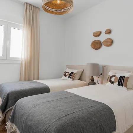 High-end Rooftop Penthouse Near & Lägenhet Estepona