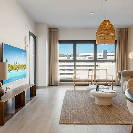 High-end Rooftop Penthouse Near & Lägenhet