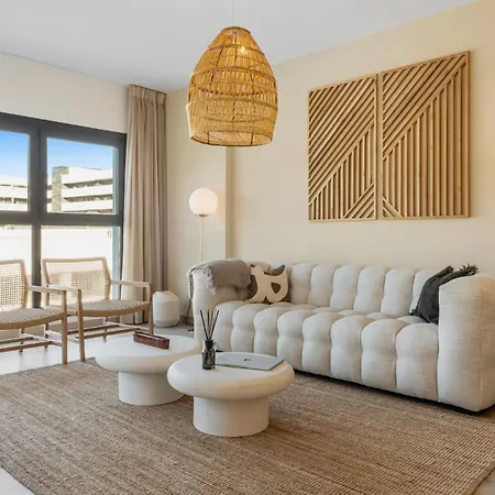 High-end Rooftop Penthouse Near & Lägenhet Estepona